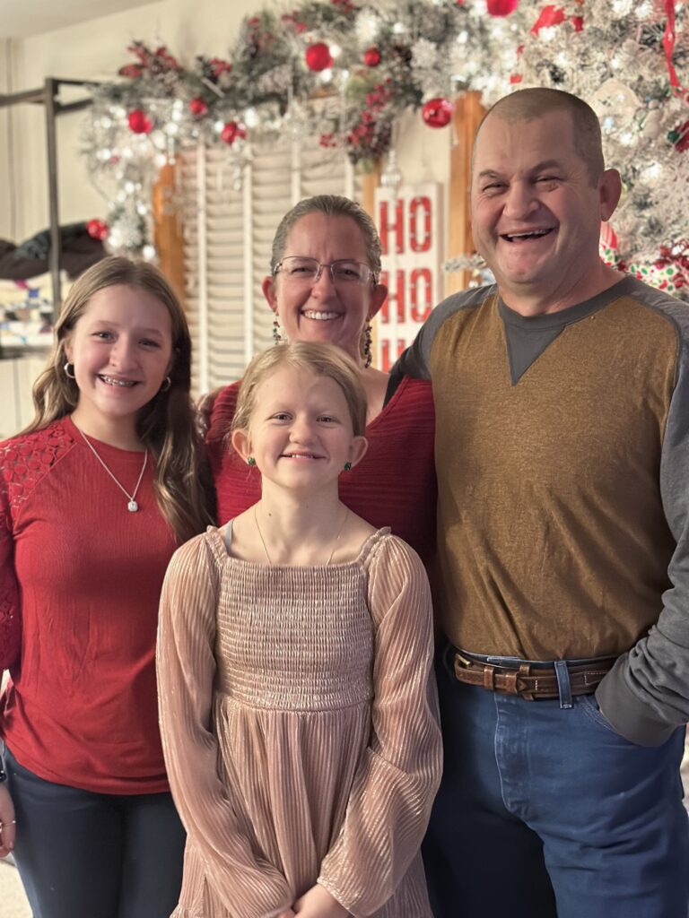 image4Suetta Familly min